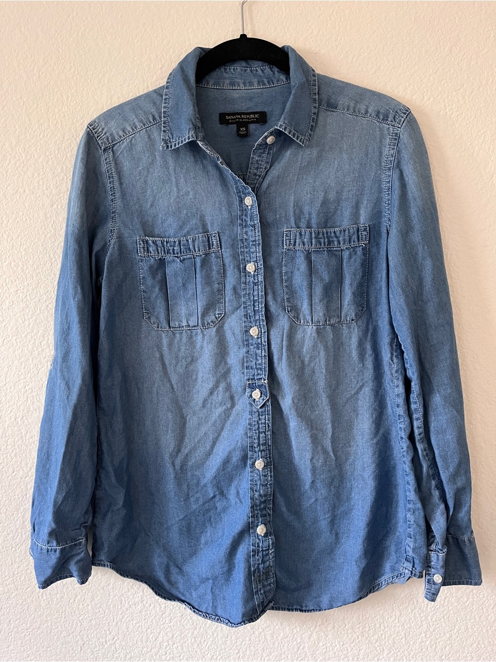 Banana Republic Women's Chambray Button-Down Shirt